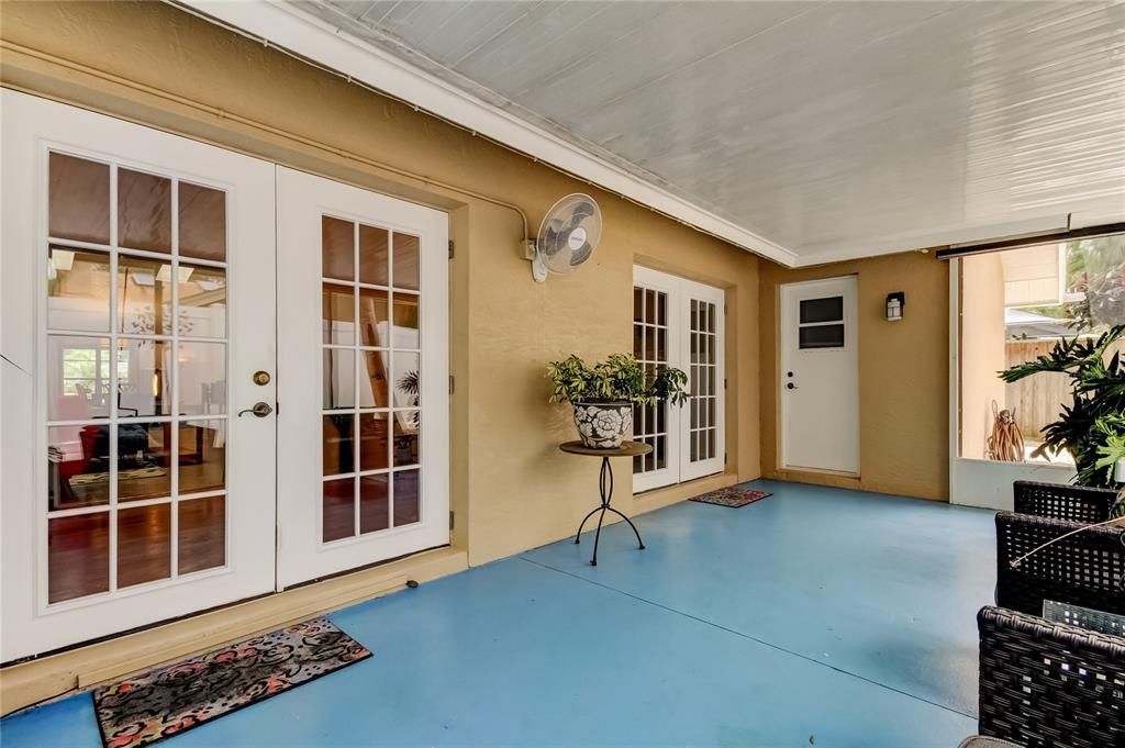 Active With Contract: $839,900 (4 beds, 2 baths, 3038 Square Feet)