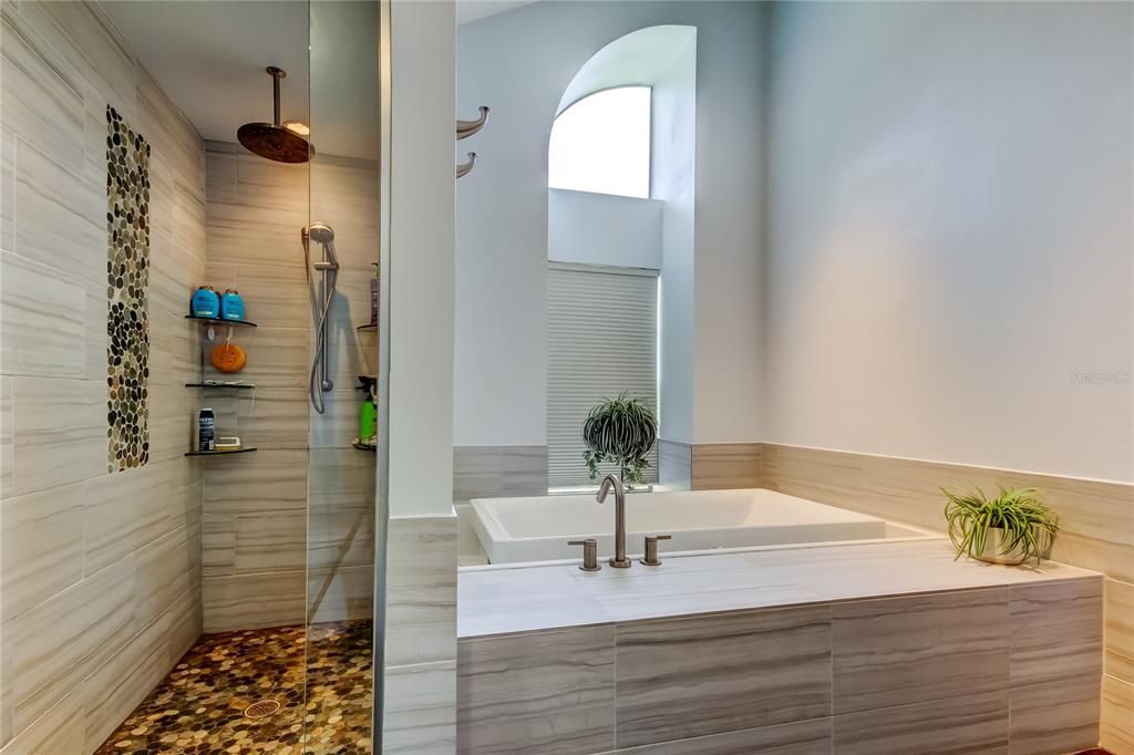 Active With Contract: $839,900 (4 beds, 2 baths, 3038 Square Feet)