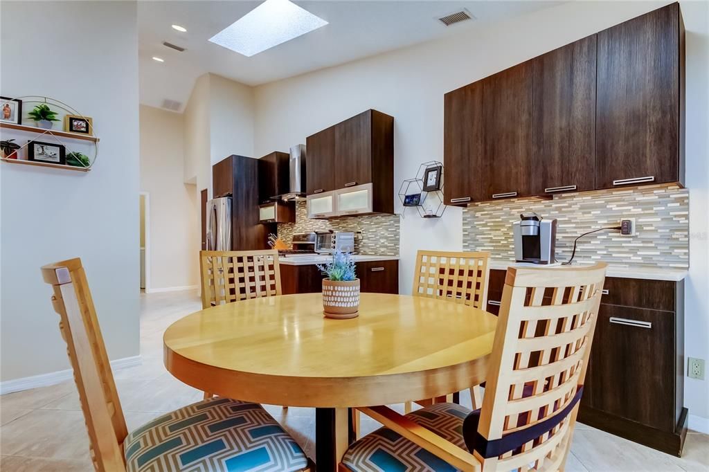 Active With Contract: $839,900 (4 beds, 2 baths, 3038 Square Feet)