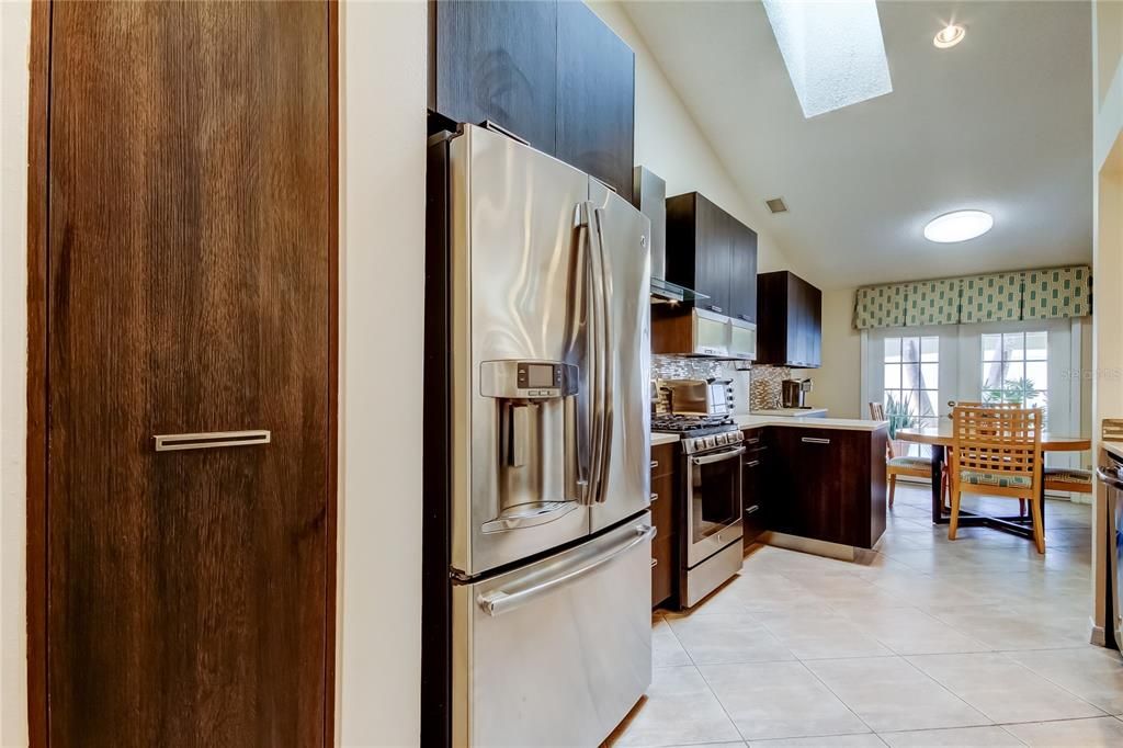 Active With Contract: $839,900 (4 beds, 2 baths, 3038 Square Feet)