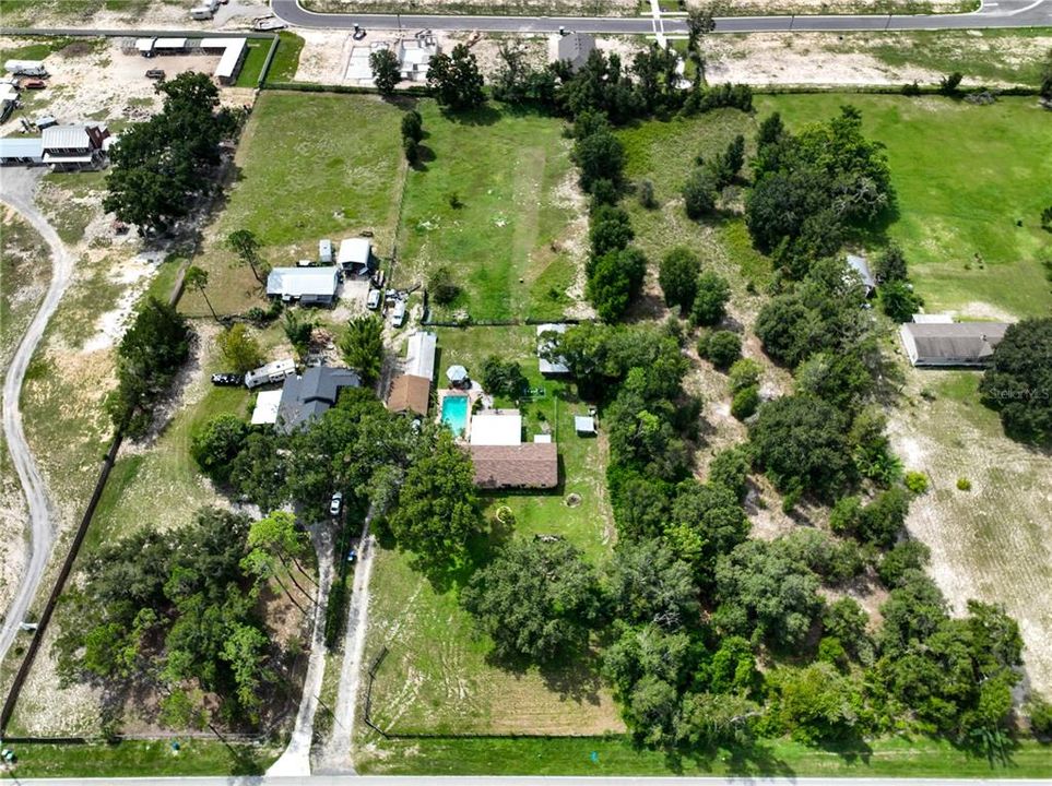 For Sale: $985,000 (3 beds, 2 baths, 1400 Square Feet)