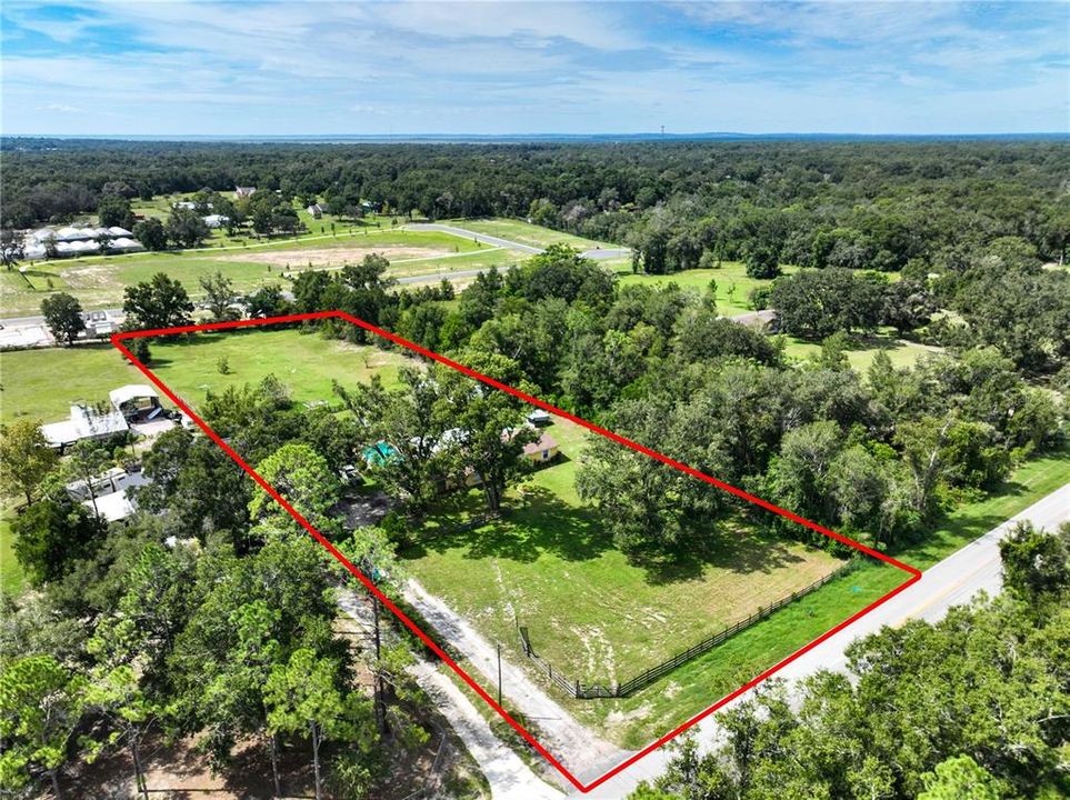 For Sale: $985,000 (3 beds, 2 baths, 1400 Square Feet)