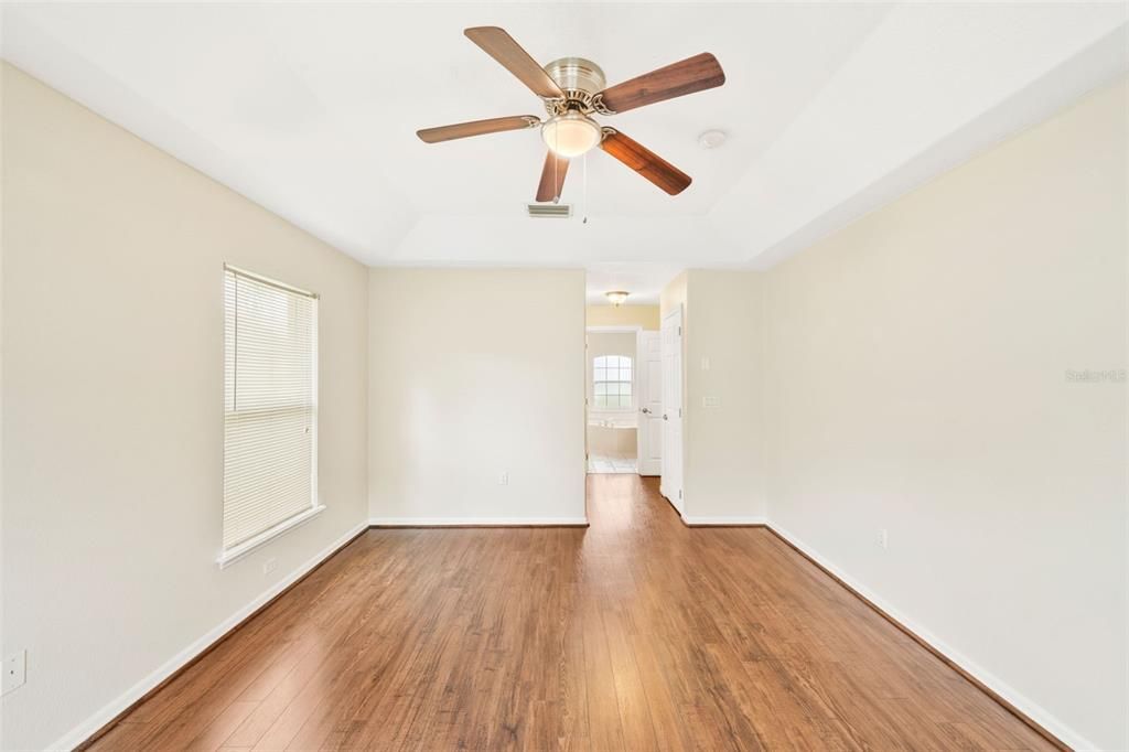 For Sale: $389,900 (3 beds, 2 baths, 1697 Square Feet)