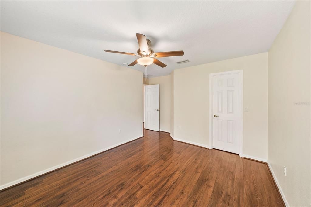 For Sale: $389,900 (3 beds, 2 baths, 1697 Square Feet)