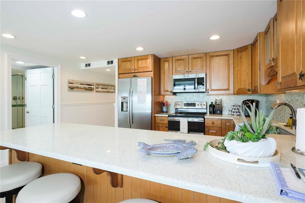 For Sale: $1,100,000 (3 beds, 2 baths, 1554 Square Feet)