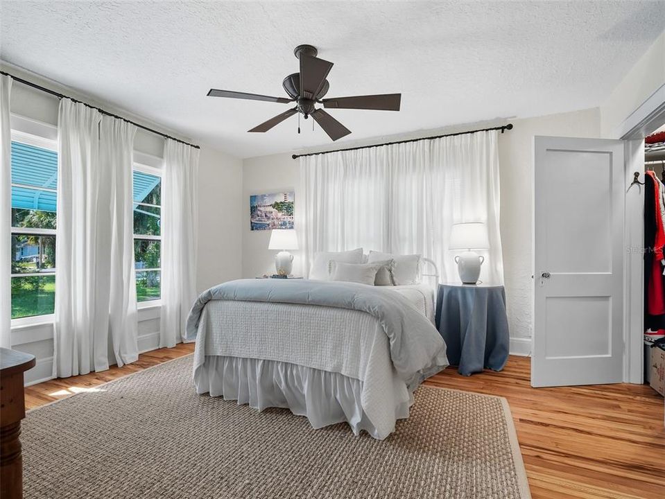 На продажу: $939,000 (3 спален, 3 ванн, 2092 Квадратных фут)