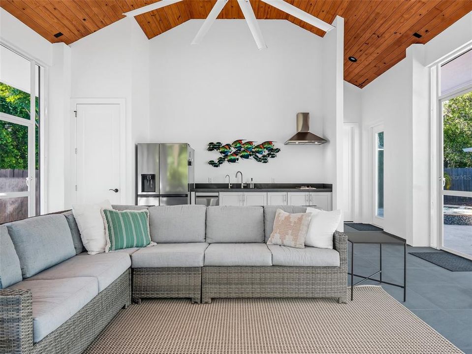 На продажу: $939,000 (3 спален, 3 ванн, 2092 Квадратных фут)