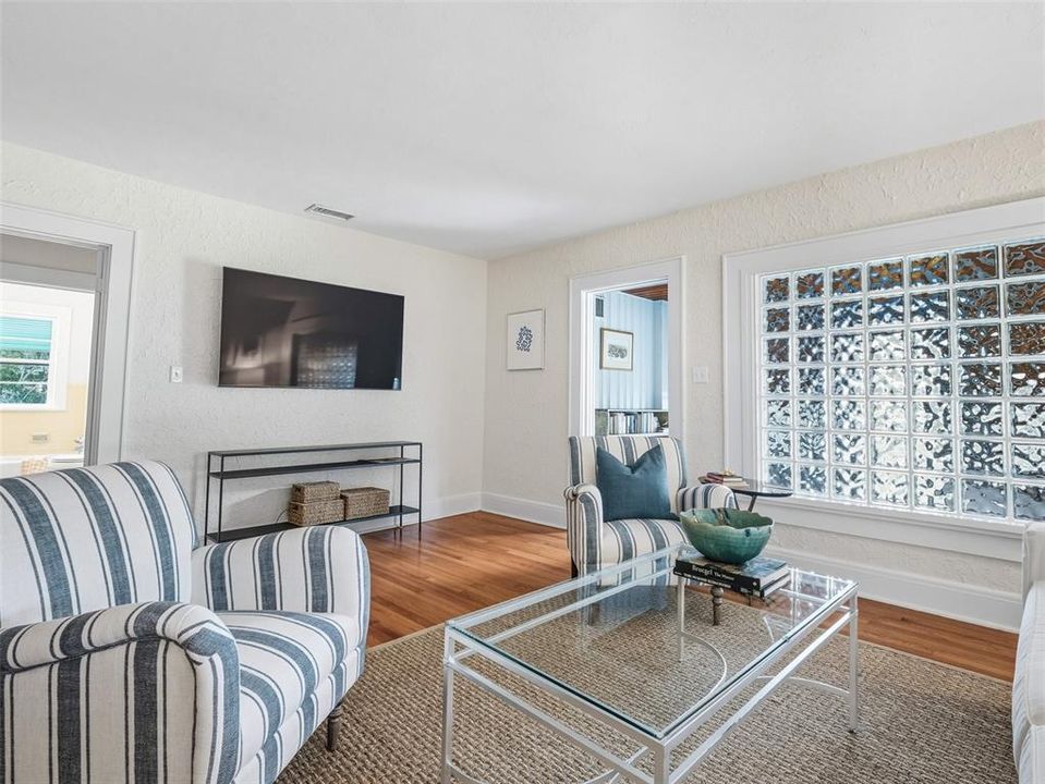 На продажу: $939,000 (3 спален, 3 ванн, 2092 Квадратных фут)