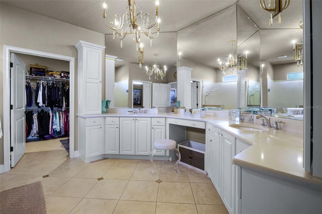 For Sale: $899,000 (3 beds, 2 baths, 2745 Square Feet)