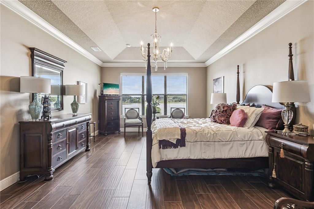 For Sale: $899,000 (3 beds, 2 baths, 2745 Square Feet)