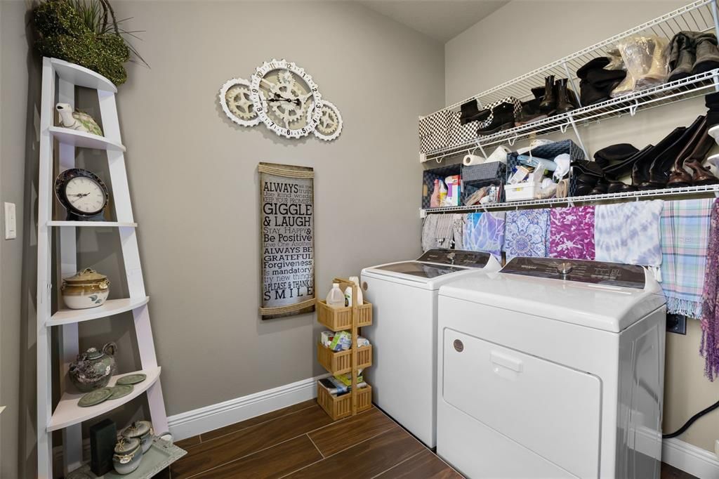 For Sale: $899,000 (3 beds, 2 baths, 2745 Square Feet)