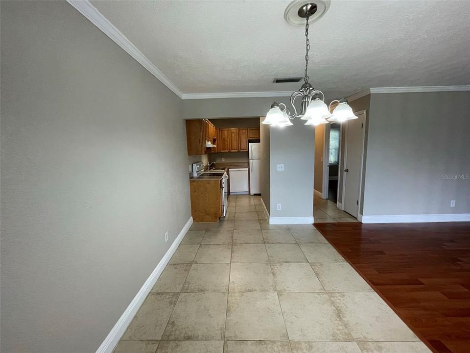 For Sale: $138,000 (1 beds, 1 baths, 819 Square Feet)