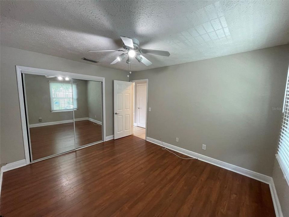 For Sale: $138,000 (1 beds, 1 baths, 819 Square Feet)