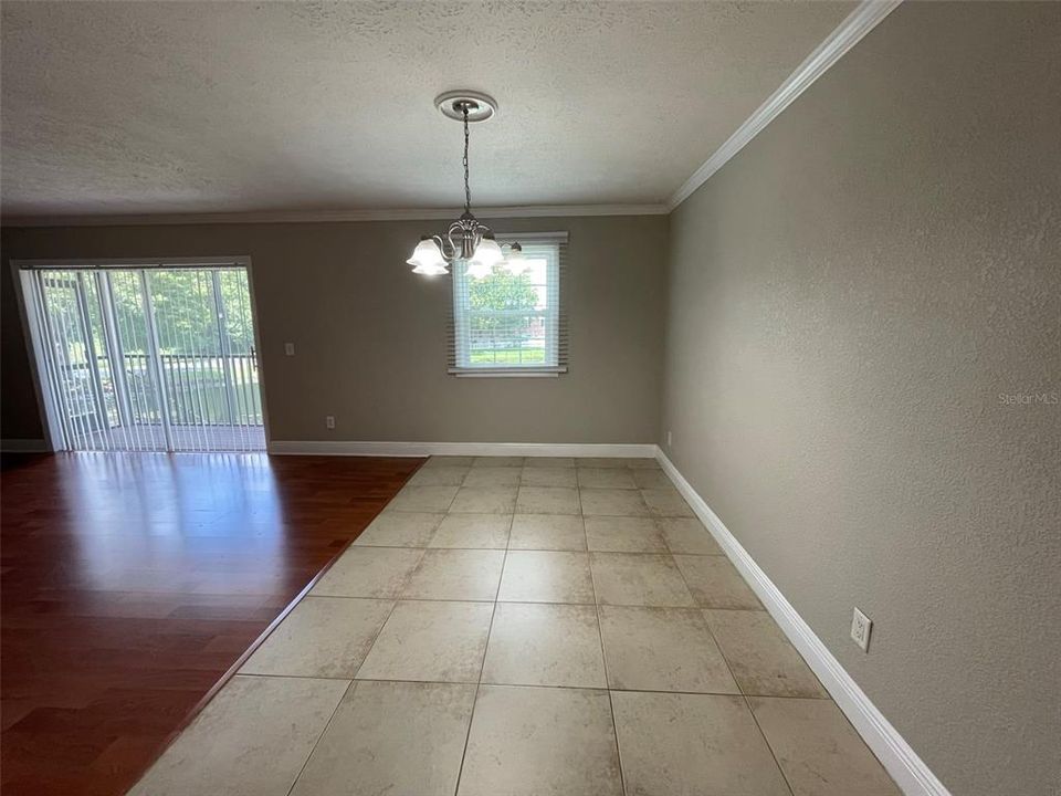 For Sale: $138,000 (1 beds, 1 baths, 819 Square Feet)