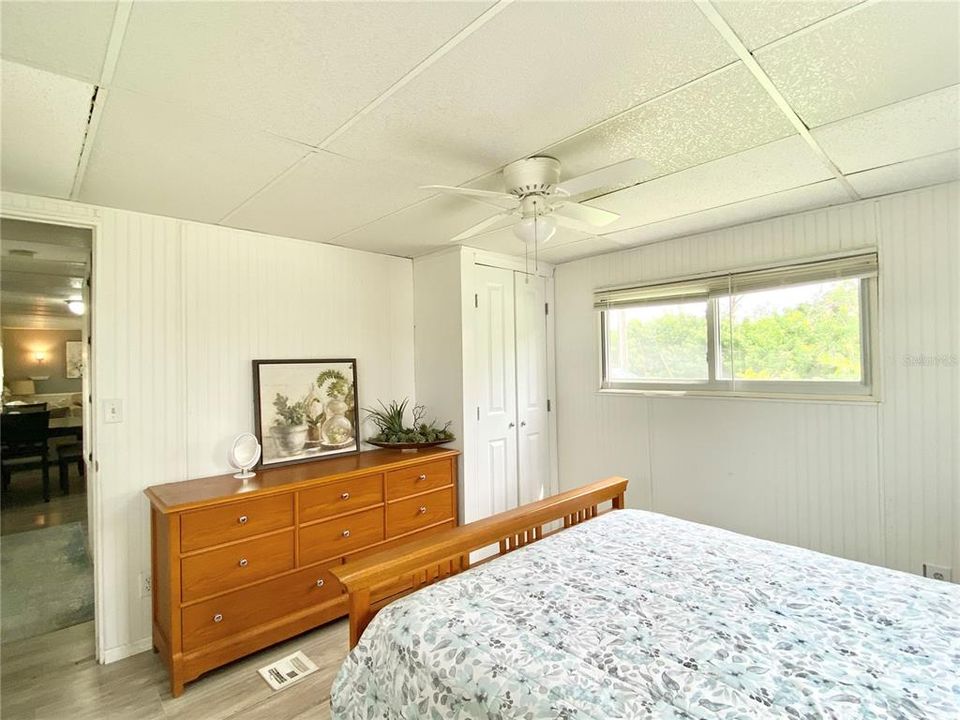 待售: $67,900 (2 贝兹, 2 浴室, 732 平方英尺)