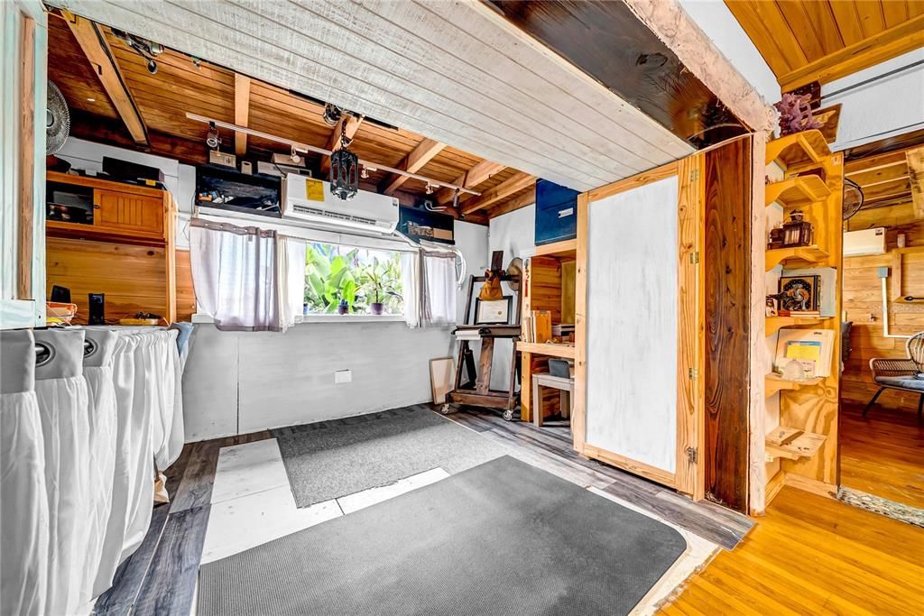 На продажу: $699,995 (2 спален, 2 ванн, 1684 Квадратных фут)