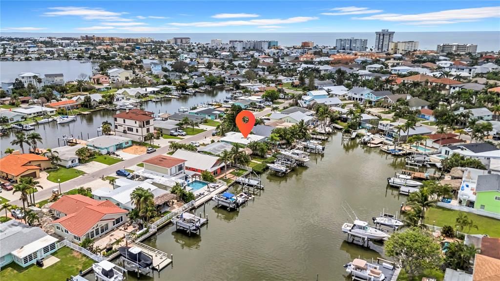 На продажу: $699,995 (2 спален, 2 ванн, 1684 Квадратных фут)