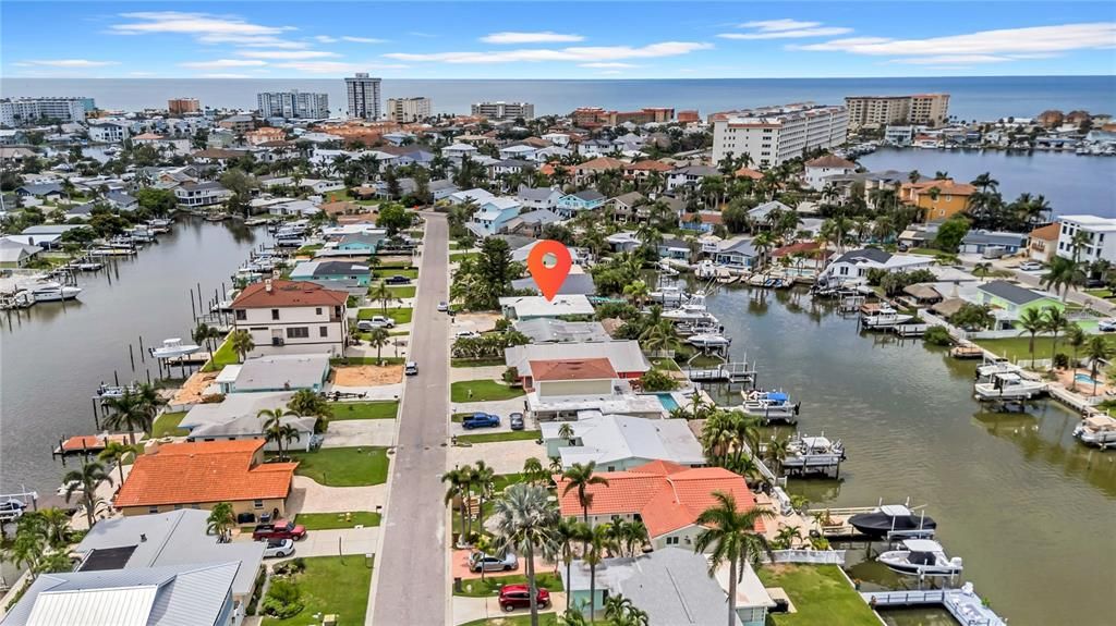 На продажу: $699,995 (2 спален, 2 ванн, 1684 Квадратных фут)