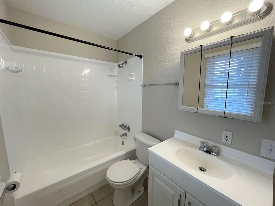 Active With Contract: $130,000 (1 beds, 1 baths, 703 Square Feet)