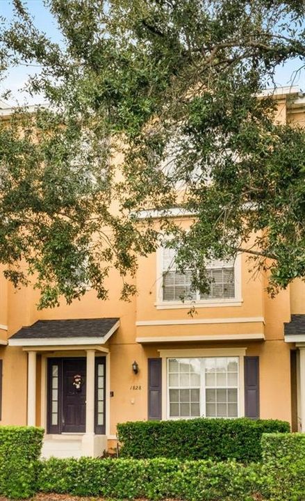 En Venta: $374,000 (4 camas, 3 baños, 2210 Pies cuadrados)