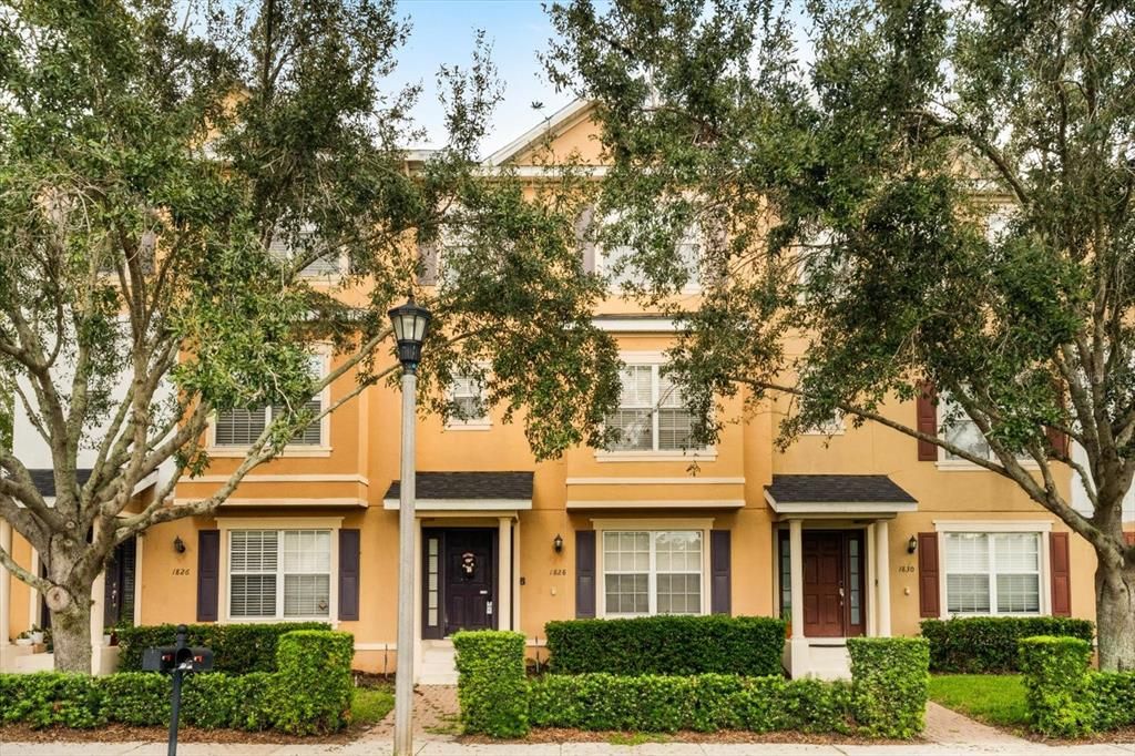 En Venta: $374,000 (4 camas, 3 baños, 2210 Pies cuadrados)