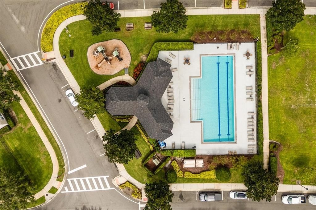 En Venta: $374,000 (4 camas, 3 baños, 2210 Pies cuadrados)