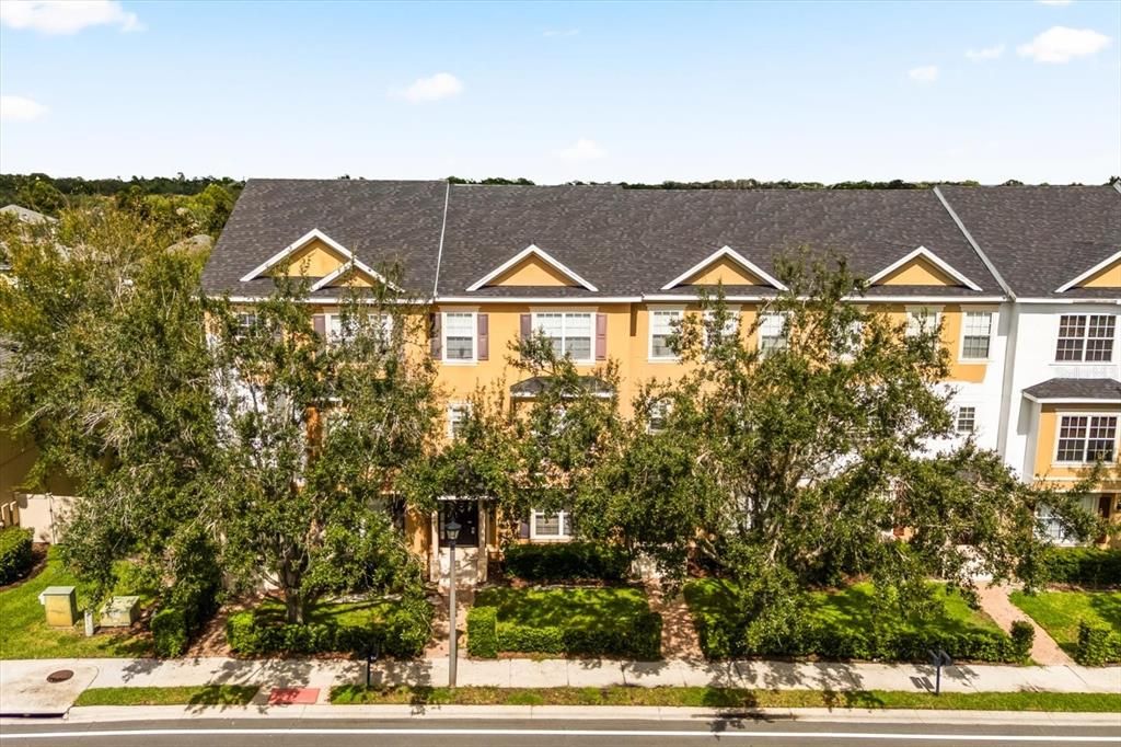 En Venta: $374,000 (4 camas, 3 baños, 2210 Pies cuadrados)