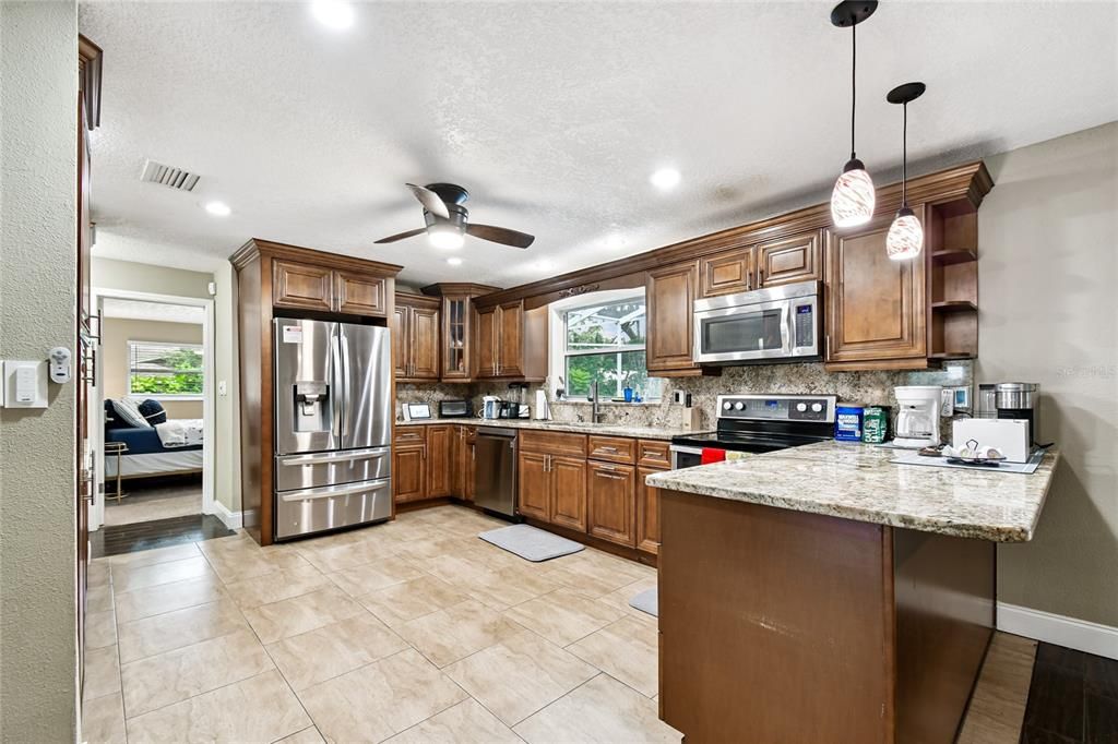 待售: $1,230,000 (5 贝兹, 4 浴室, 4651 平方英尺)