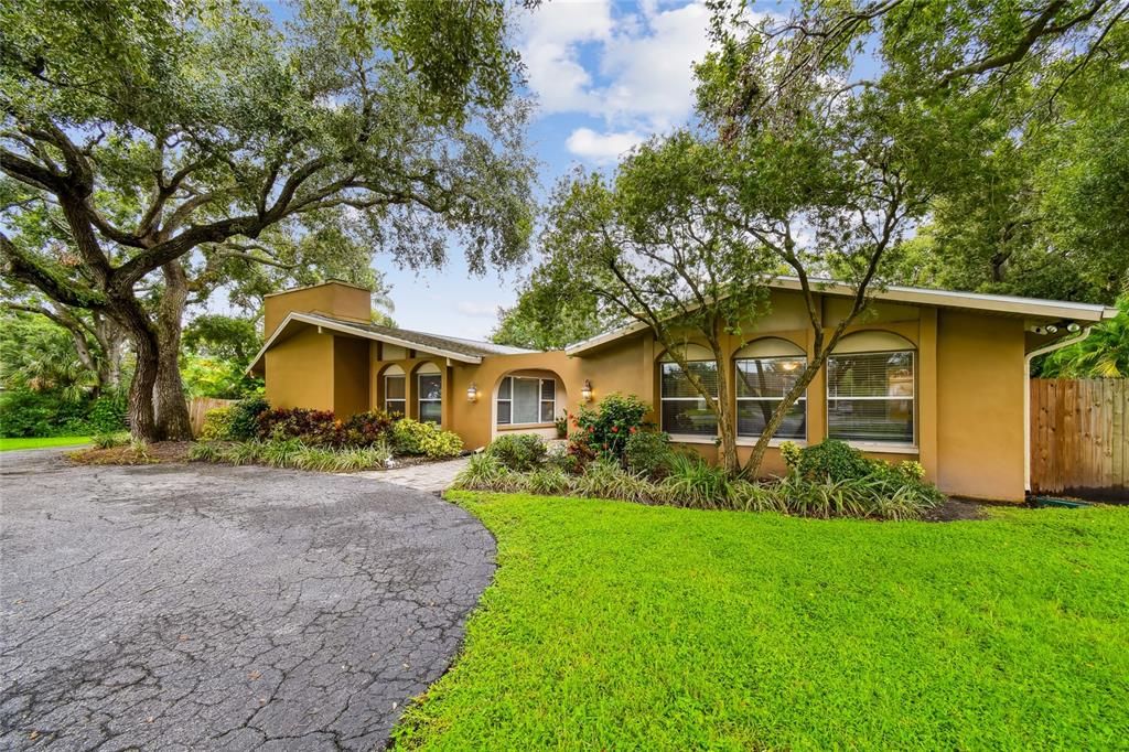 待售: $1,230,000 (5 贝兹, 4 浴室, 4651 平方英尺)