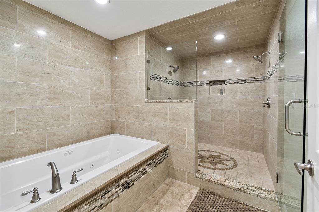 待售: $1,230,000 (5 贝兹, 4 浴室, 4651 平方英尺)