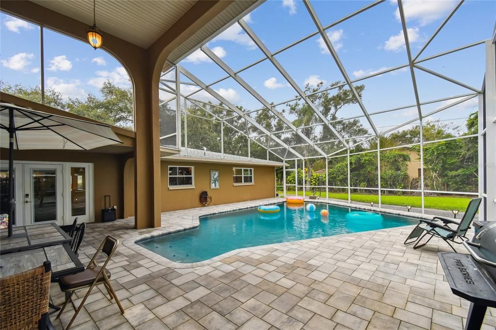 待售: $1,230,000 (5 贝兹, 4 浴室, 4651 平方英尺)