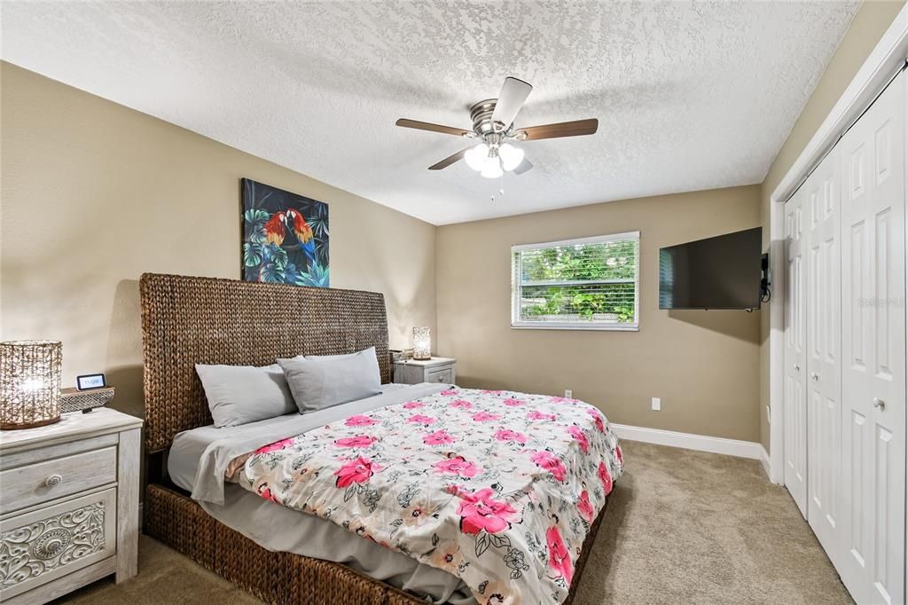 待售: $1,230,000 (5 贝兹, 4 浴室, 4651 平方英尺)