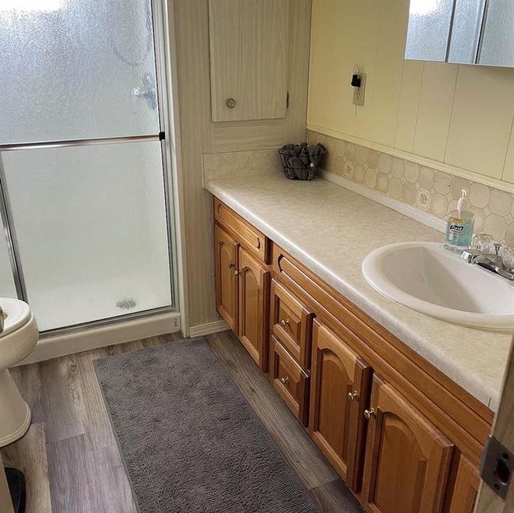 На продажу: $50,000 (2 спален, 1 ванн, 800 Квадратных фут)