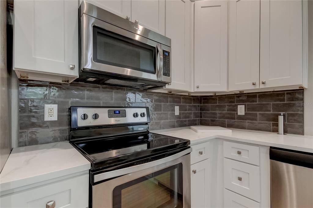 出租: $2,850 (2 贝兹, 2 浴室, 1683 平方英尺)