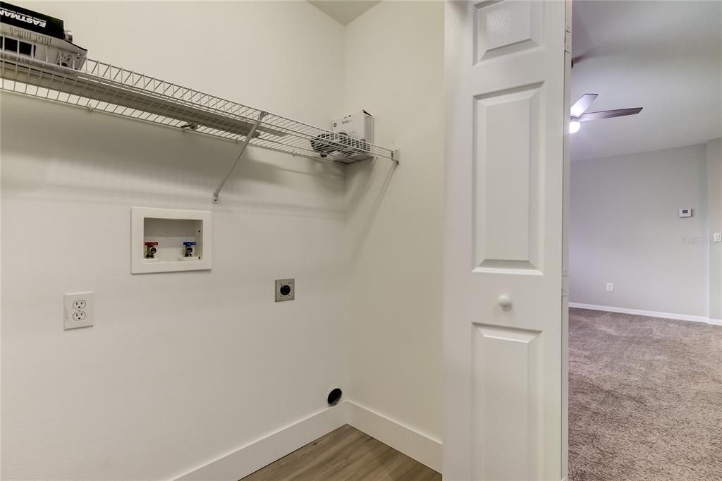 出租: $2,850 (2 贝兹, 2 浴室, 1683 平方英尺)