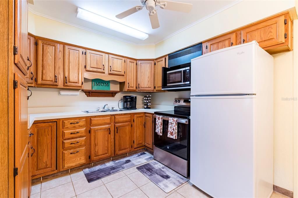 Activo con contrato: $254,500 (2 camas, 2 baños, 1194 Pies cuadrados)