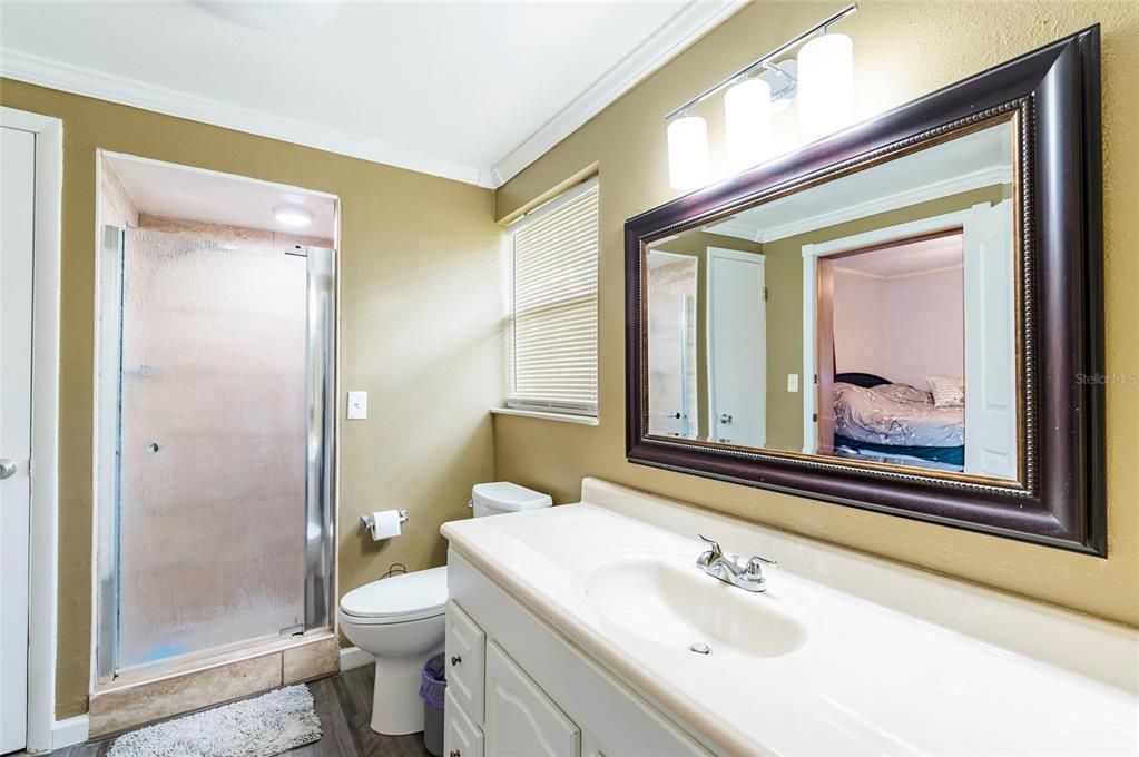 Activo con contrato: $254,500 (2 camas, 2 baños, 1194 Pies cuadrados)