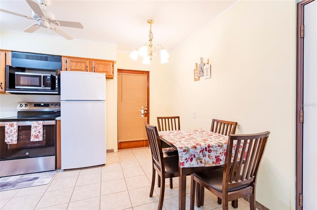 Activo con contrato: $254,500 (2 camas, 2 baños, 1194 Pies cuadrados)