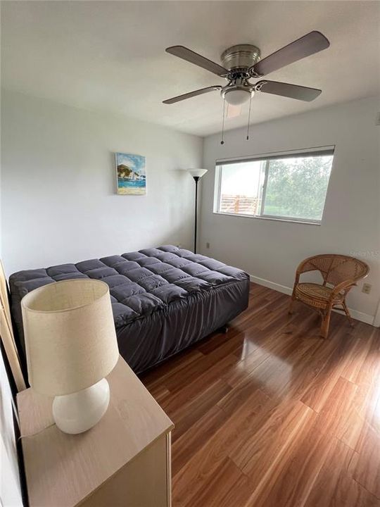 For Sale: $89,900 (1 beds, 1 baths, 608 Square Feet)