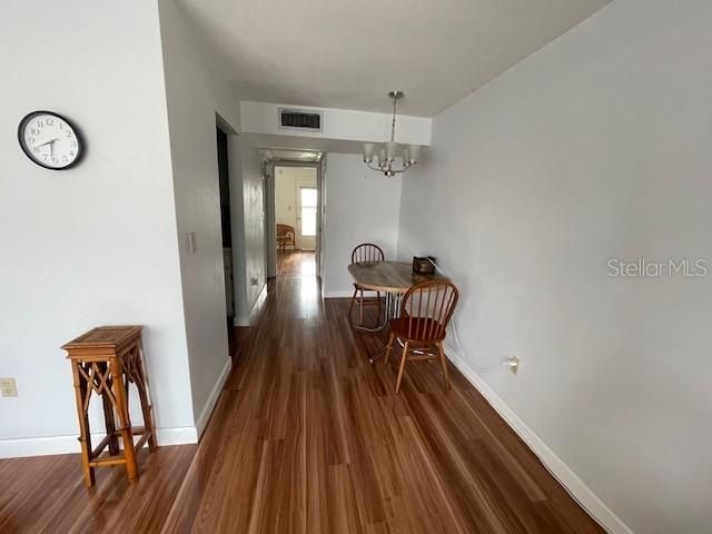 For Sale: $89,900 (1 beds, 1 baths, 608 Square Feet)