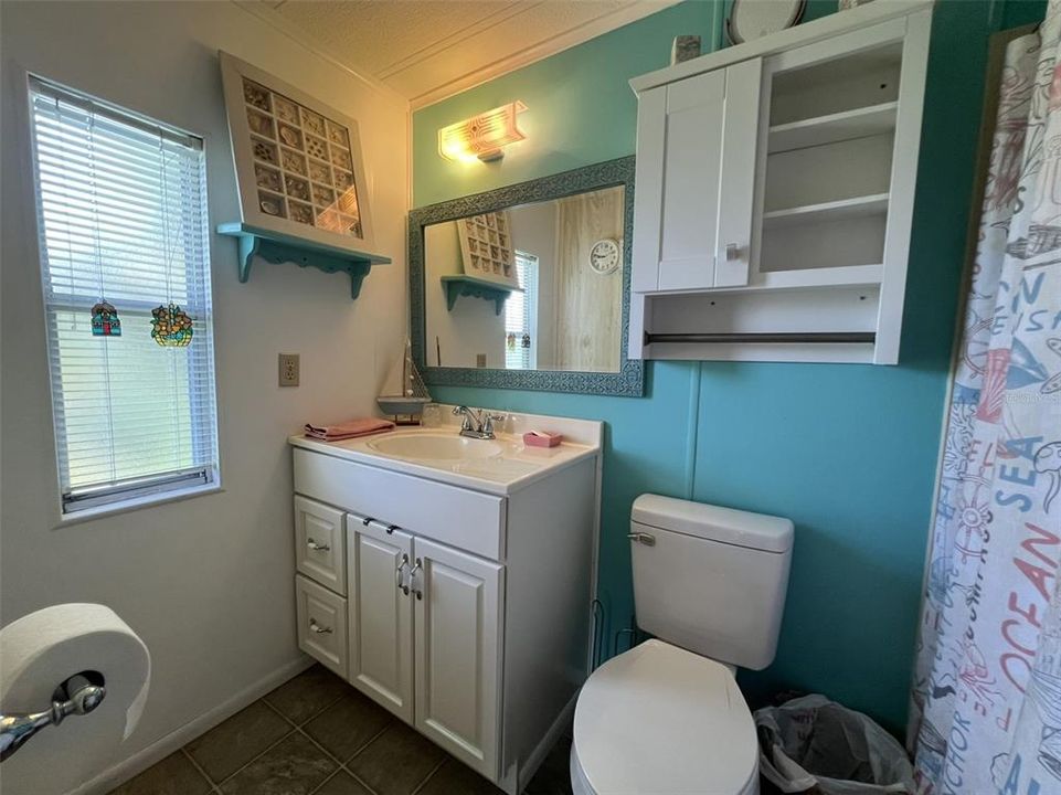 For Sale: $137,500 (2 beds, 2 baths, 925 Square Feet)