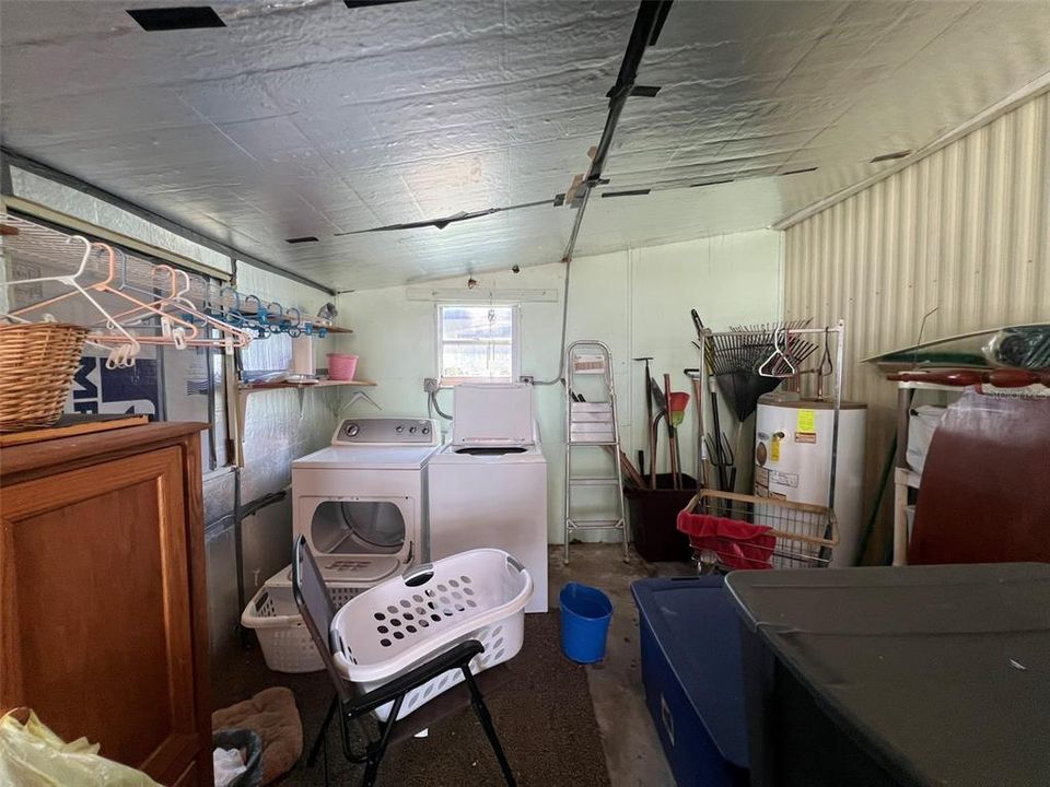 For Sale: $137,500 (2 beds, 2 baths, 925 Square Feet)