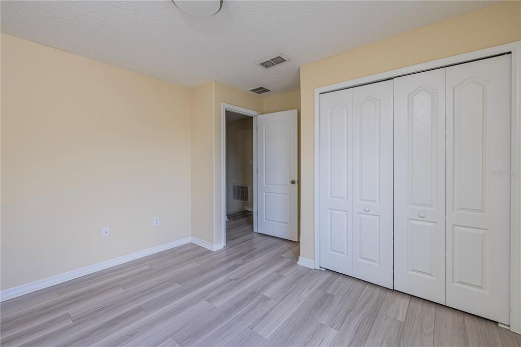 Activo con contrato: $420,000 (3 camas, 2 baños, 1748 Pies cuadrados)