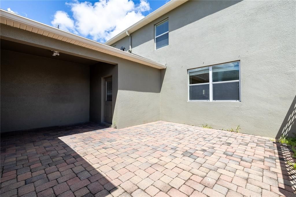 Activo con contrato: $420,000 (3 camas, 2 baños, 1748 Pies cuadrados)