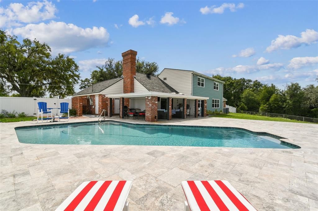 For Sale: $875,000 (5 beds, 3 baths, 3600 Square Feet)