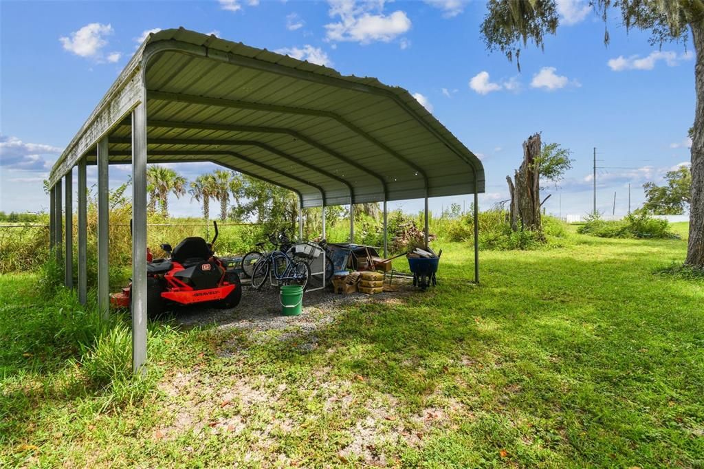 For Sale: $875,000 (5 beds, 3 baths, 3600 Square Feet)