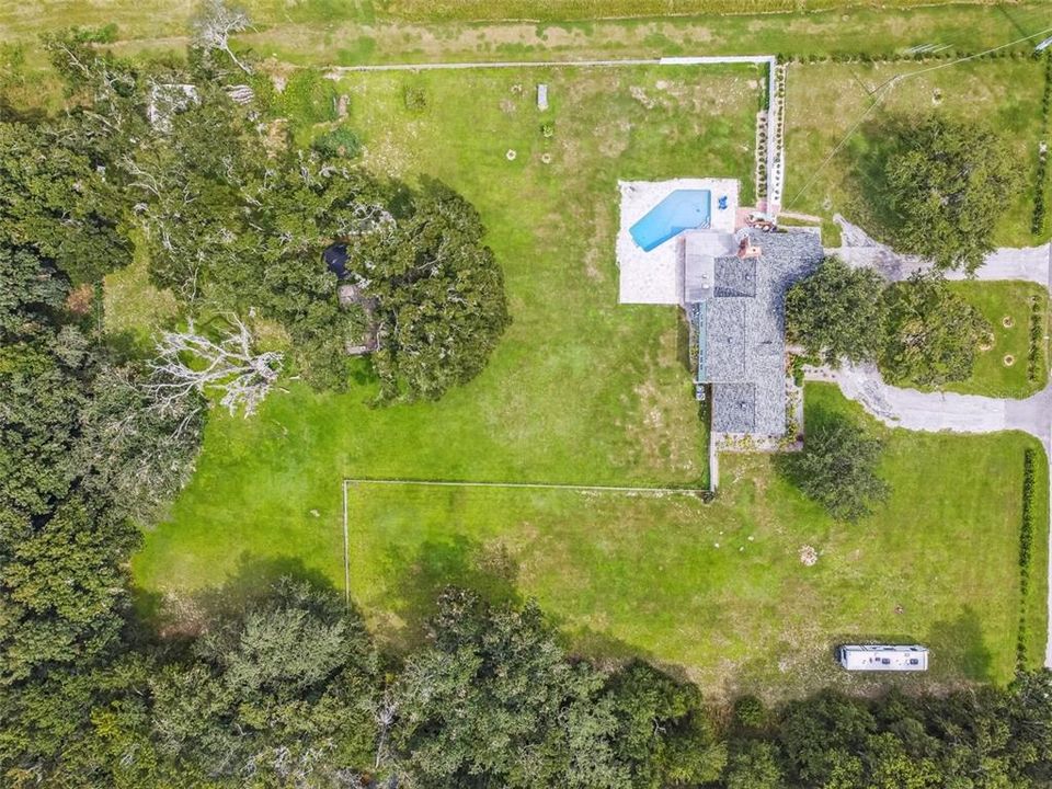 For Sale: $875,000 (5 beds, 3 baths, 3600 Square Feet)