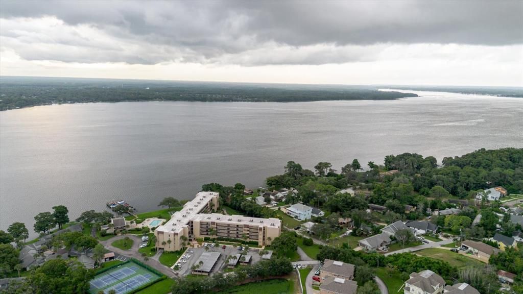 待售: $169,500 (2 贝兹, 1 浴室, 917 平方英尺)