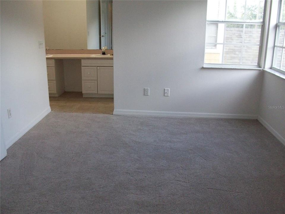 出租: $1,880 (3 贝兹, 2 浴室, 1811 平方英尺)