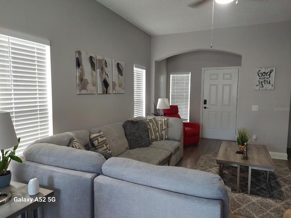 En Venta: $315,000 (3 camas, 2 baños, 1333 Pies cuadrados)